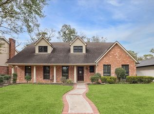 10834 Saint Marys Ln, Houston, TX 77079