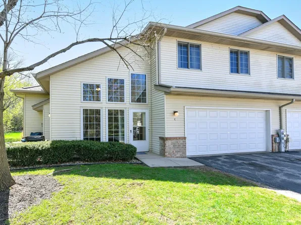 2409 Fox River PARKWAY #C, Waukesha, WI 53189