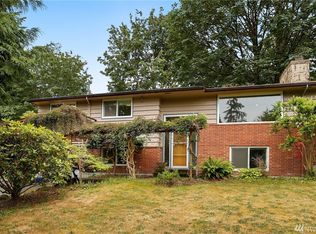 1311 S 232nd St, Des Moines, WA 98198
