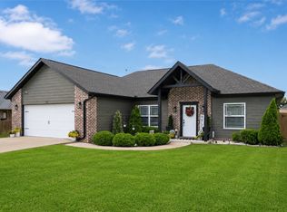 703 Teri Dr, Siloam Springs, AR 72761