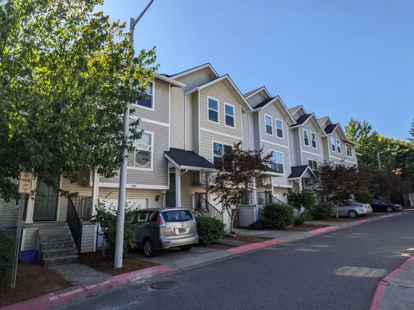 Halsey East Townhomes