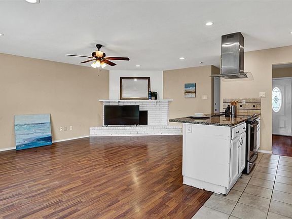 5th image of 4829 Woodruff Dr