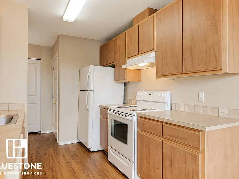 Hawk's Point Apartments — Photo 92