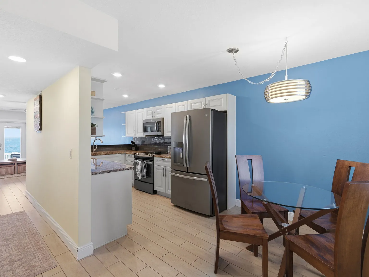 2 bed, 1124 sqft, $3,450 — Photo 4
