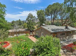 7720 Denivelle Rd, Tujunga, CA 91042