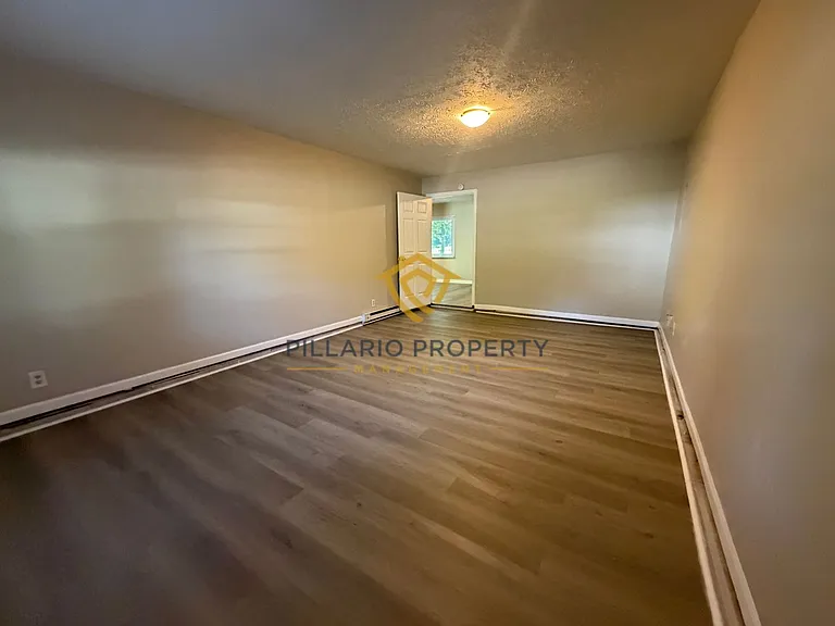 4441 N Vinewood Ave — Photo 15