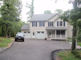 1035 T Bird Dr, Front Royal, VA 22630