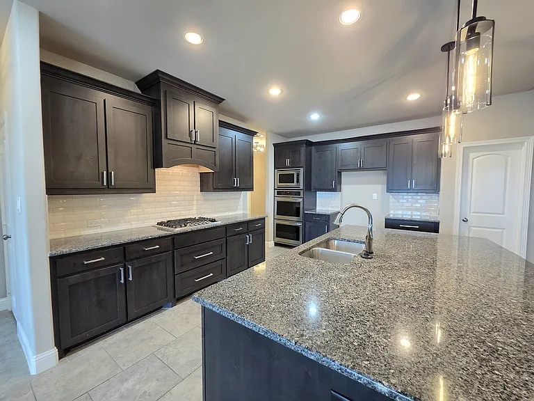 6916 Talon Dr — Photo 9