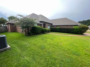 617 Wildberry Dr, Pearl, MS 39208