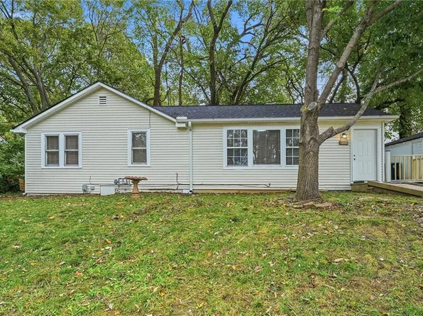 3809 N Spruce Ave, Kansas City, MO 64117