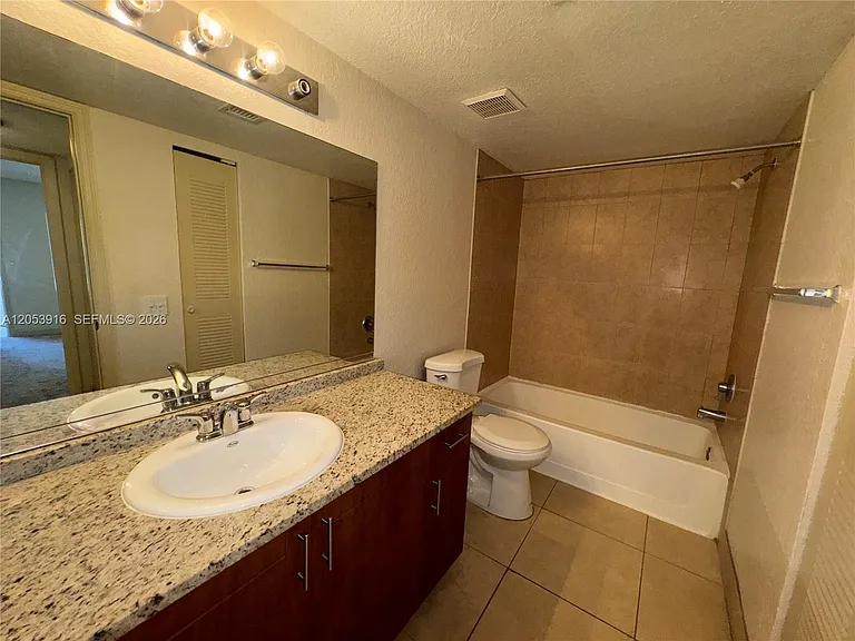 417 Vista Isles Dr #2324 — Photo 13