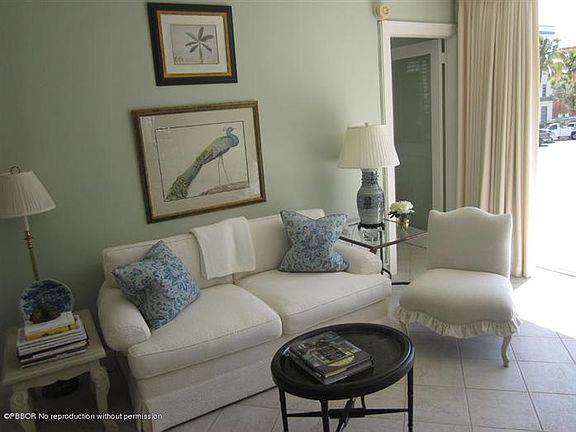2nd image of 401 Peruvian Ave #2020