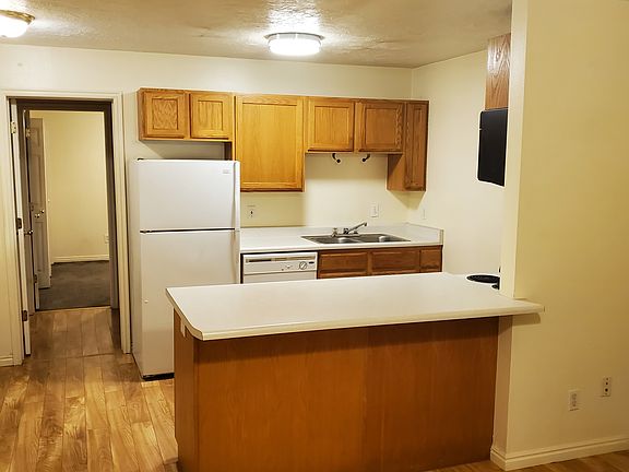 RL kitchen pic 1 071921_08052022
