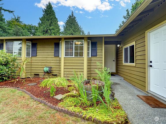 2nd image of 8207 36th Avenue NE