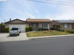 7085 Portage Rd, Dublin, CA 94568