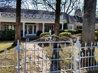 1527 Decharles St, Tyler, TX 75701