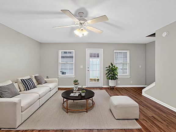 5th image of 1026 Wolves Den Pl