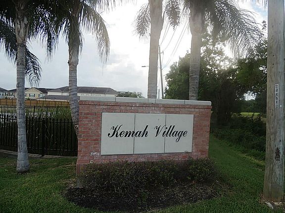 3rd image of 2237 Kemah Village Dr