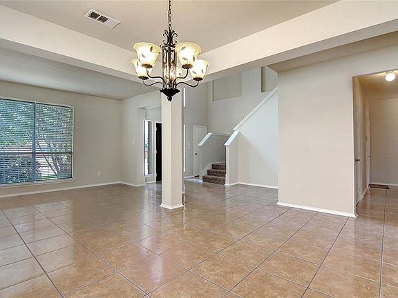 3rd image of 1070 Pelican Dr