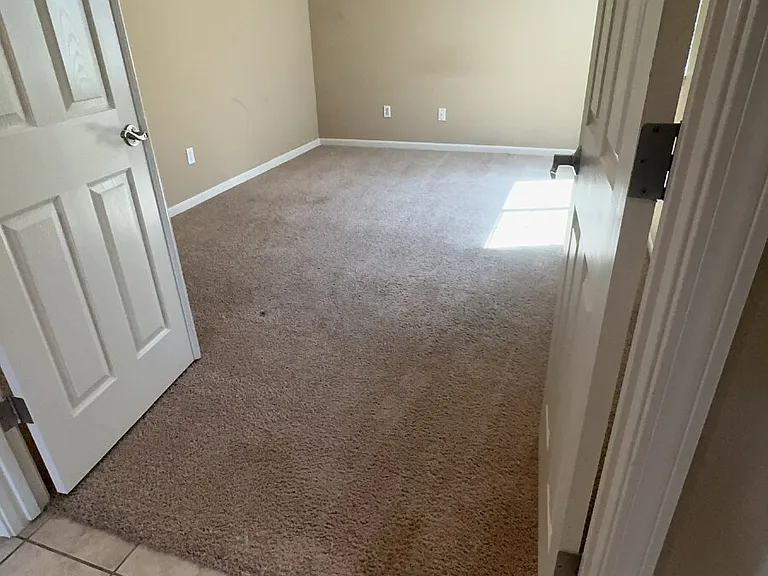 397 Noble Dr — Photo 7