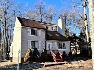 6334 Ventnor Dr, Tobyhanna, PA