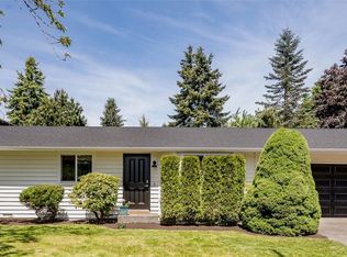 7816 NE 143rd St, Kirkland, WA