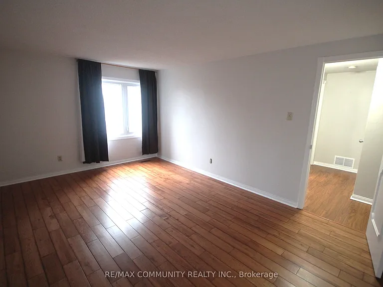 172 A Bellamy Rd N — Photo 15