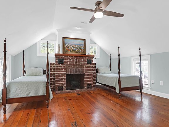 5th image of 62 Montagu St #B