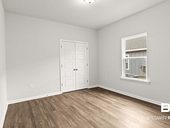 3rd image of 321 Polenta Ave