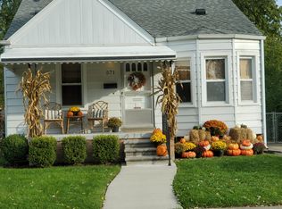 571 E Saratoga St, Ferndale, MI 48220