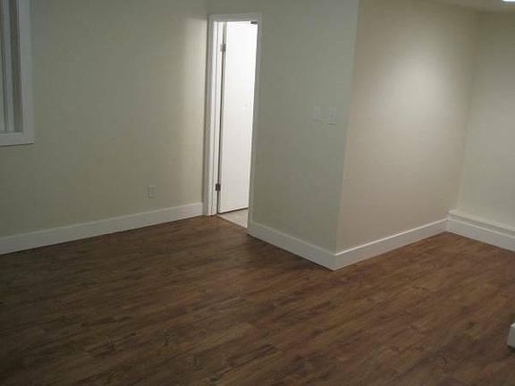 5th image of 3330 Saint Johns Ave #B