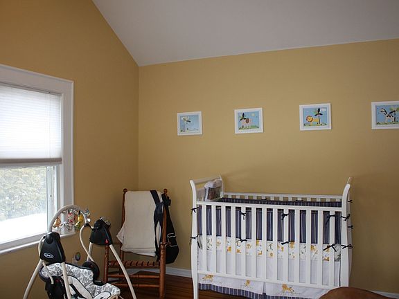 vaulted 14 x 15 room