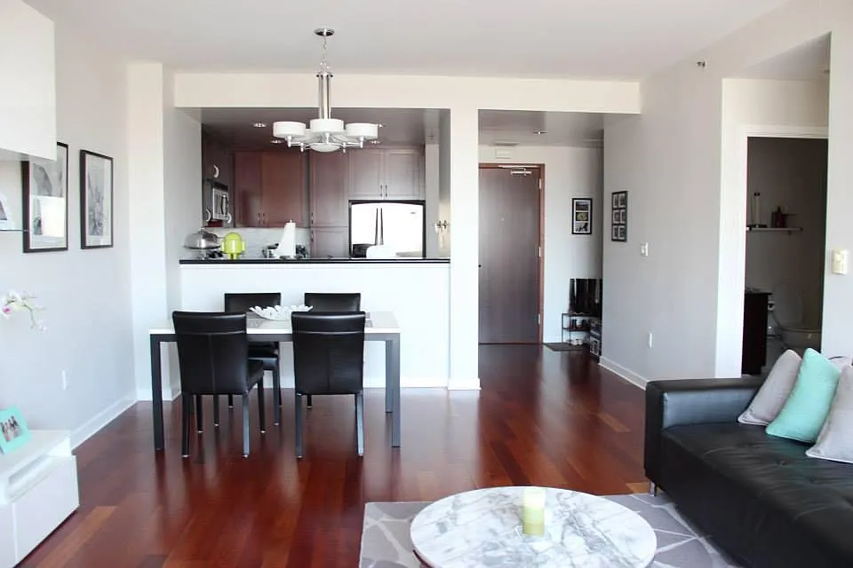 1 bed, 896 sqft, $3,650 — Photo 2