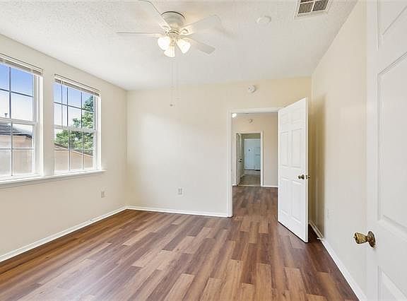 3rd image of 2824 Aubry St #A