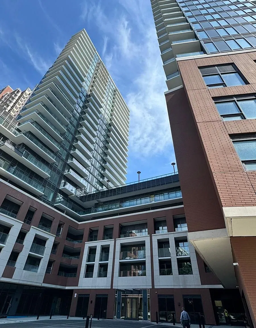 2 bed, $1,950 — Photo 2