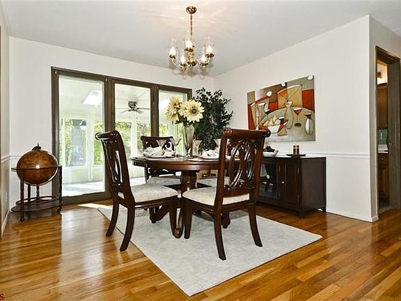 4th image of 847 Wenneker Dr