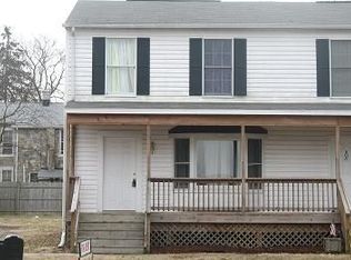 102 E Bowen St, Remington, VA 22734