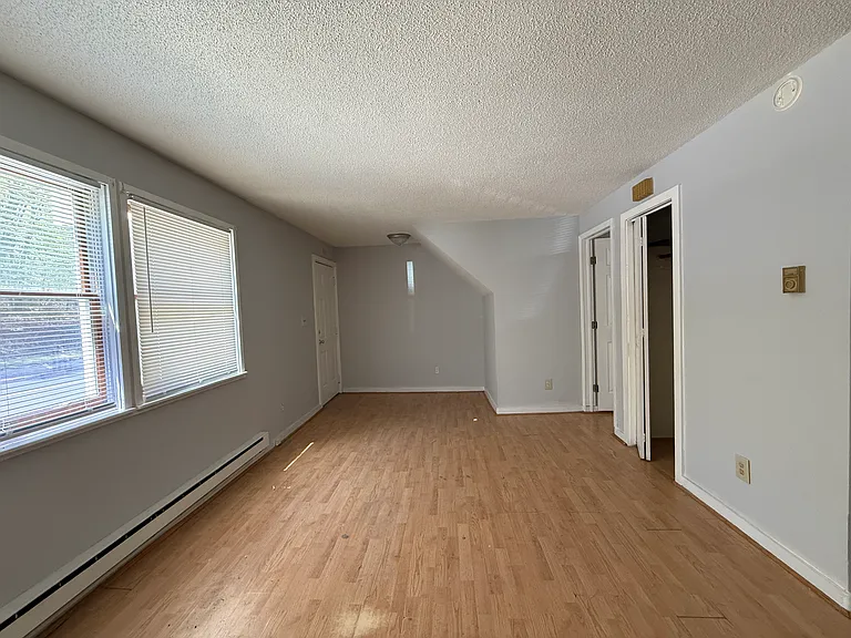 1495 State St #1-F-0 — Photo 5