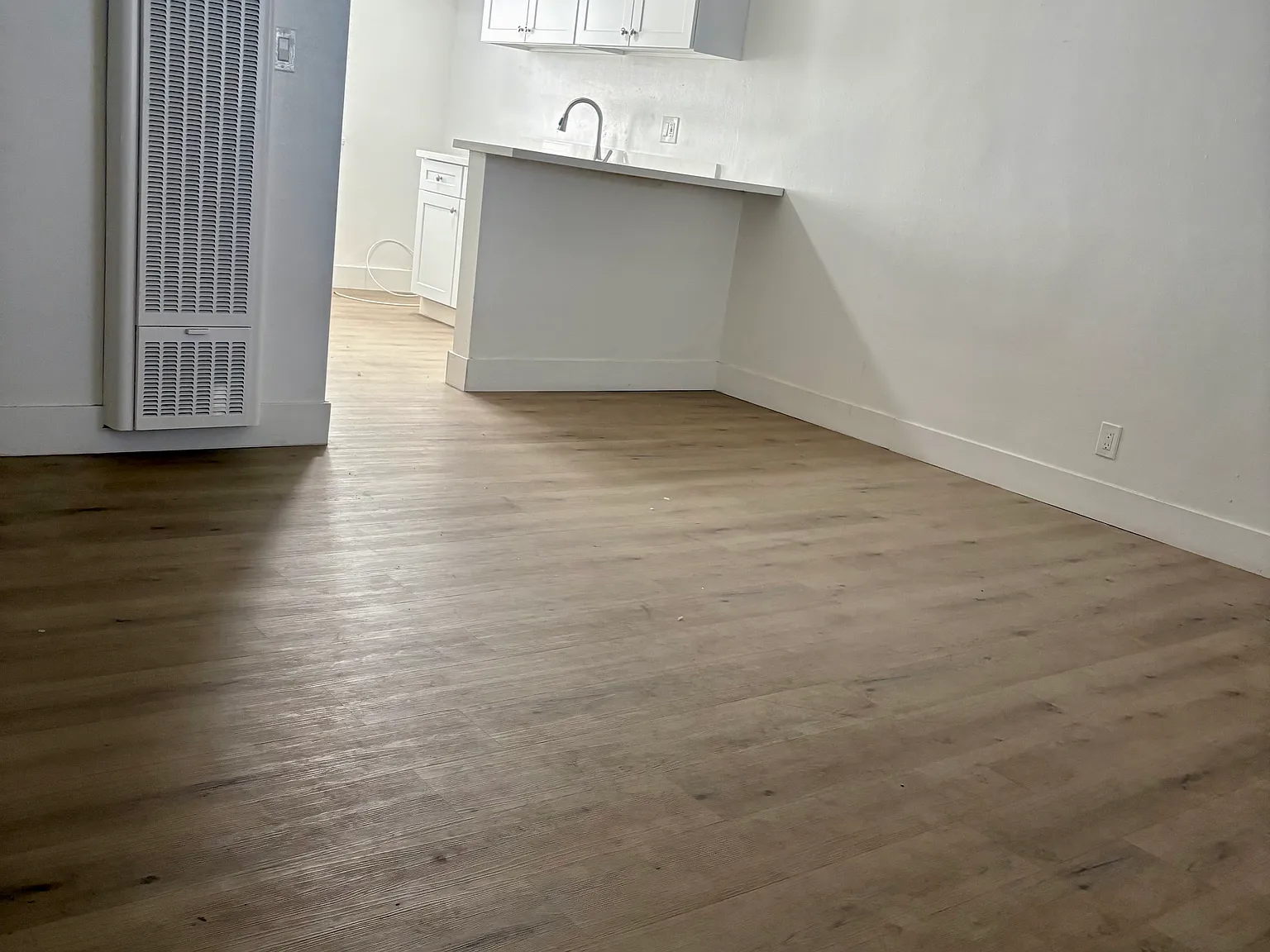 Studio, 415 sqft, $1,395 — Photo 3