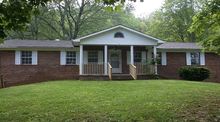 1st image of 155 Kitty Ln