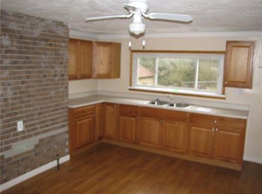 2nd image of 128 McKinley St #Mc