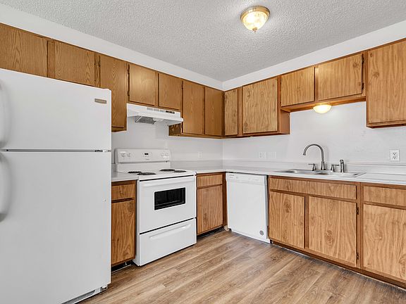 2nd image of 106 Lady Bird Ln APT B