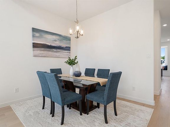 5th image of 2101 Oak Haven Ct