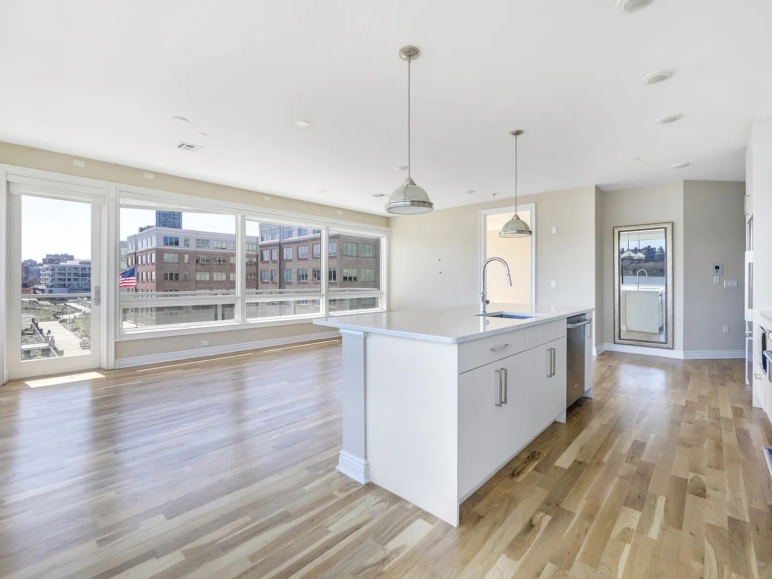 2 bed, 1246 sqft, $6,500 — Photo 4