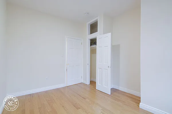 Rented by MySpaceNYC | media 25