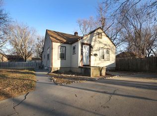 823 Cleary Ave, Junction City, KS 66441