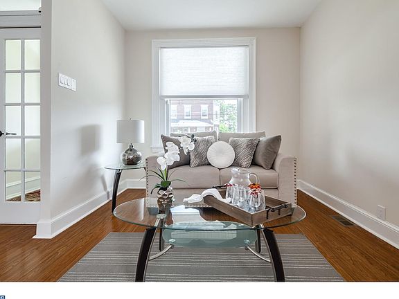 2nd image of 4020 Unruh Ave