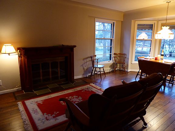 5th image of 414 Lexington Blvd