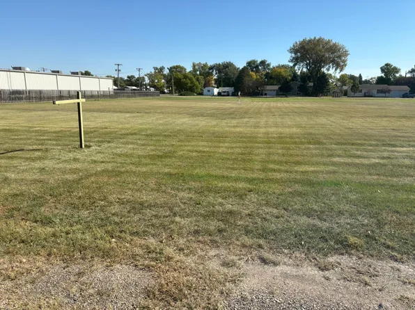 320 10th St, Ipswich, SD 57451