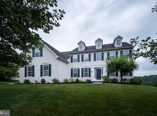 343 Sterling Ln, Downingtown, PA 19335